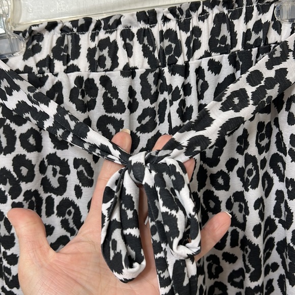 Simply Southern Shorts - Picture 2 of 4